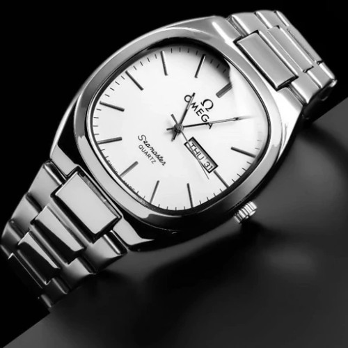 ساعت مچی مردانه امگا اورجینال موتور ژاپن دوتقویم رنگ ثابت ضداب کیفیت بیظیرOMEGA