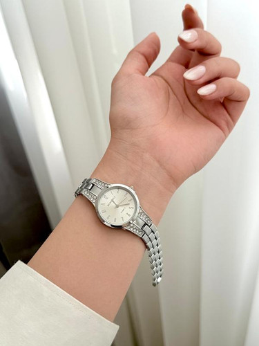 ساعت مچی زنانه هانگری رنگ ثابت کیفیت بینظیرجدید